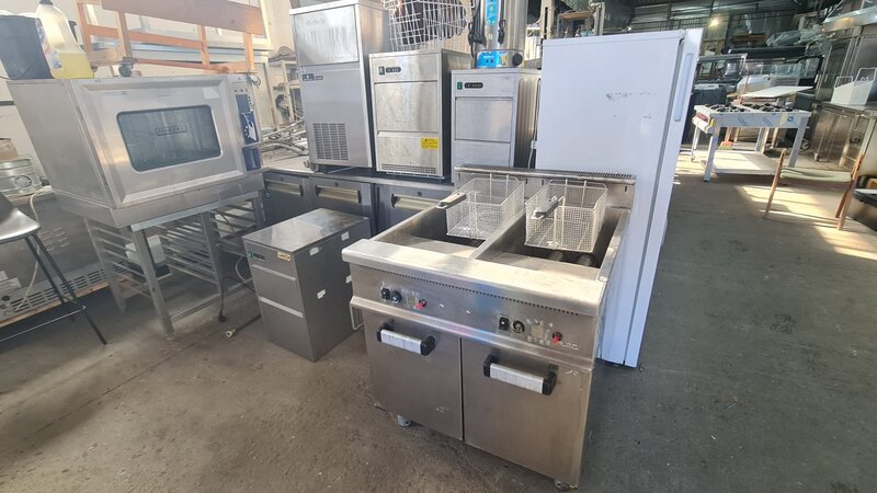 Friteusa profesionala cu 2 cuve,  pe suport,  L700, Horeca Bucuresti